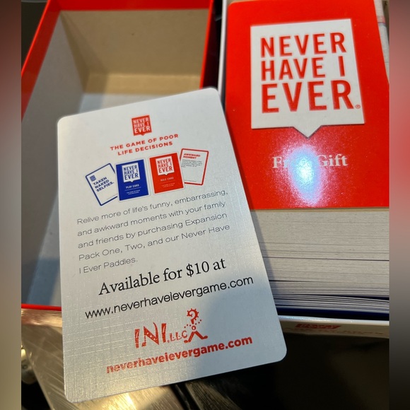 Brand new never have I ever card game - Picture 3 of 4